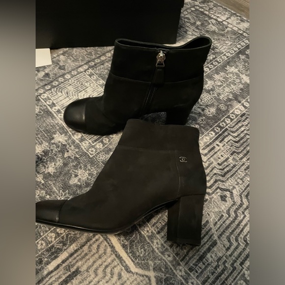Chanel 2014 boots 36.5 - Picture 3 of 9